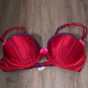 Sexy little things victory secret bra